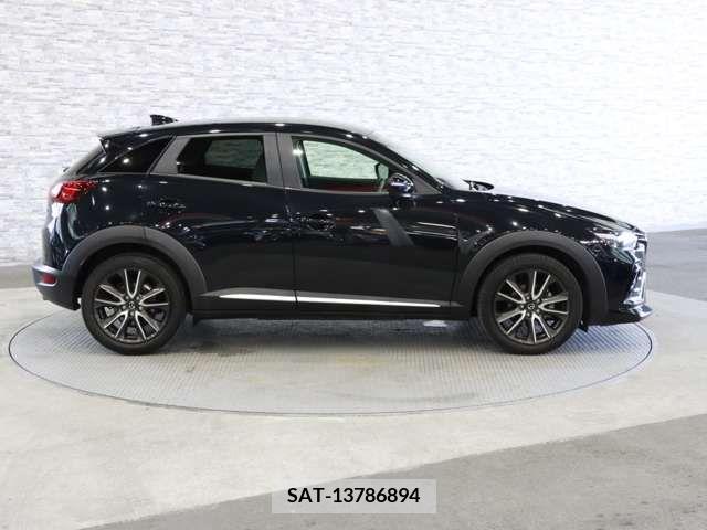 Mazda CX-3 2015-08 302037-12