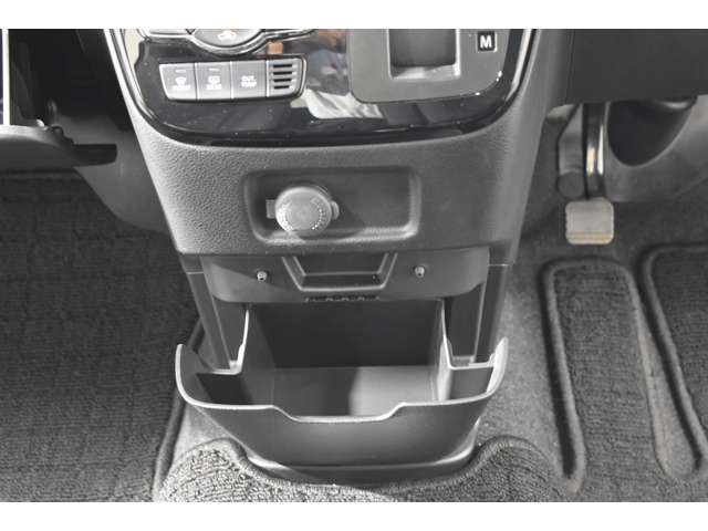 Mitsubishi DELICA D2 2019-09 16659-15