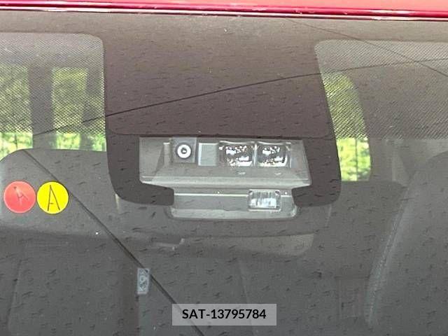 Toyota SIENTA 2020-10 368203-4
