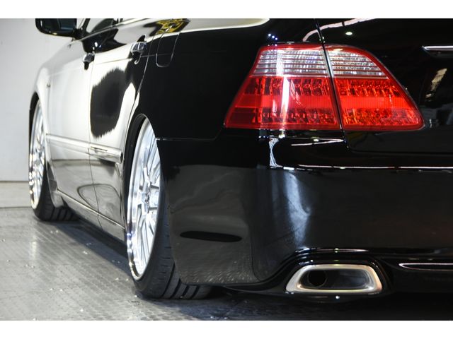Toyota CROWN SEDAN 2005-11 4259-13