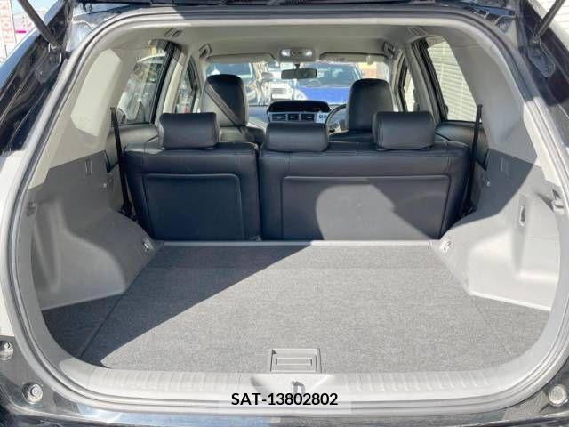 Toyota PRIUS ALPHA 2013-06 393495-9