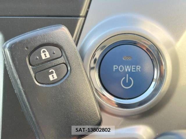 Toyota PRIUS ALPHA 2013-06 393495-6