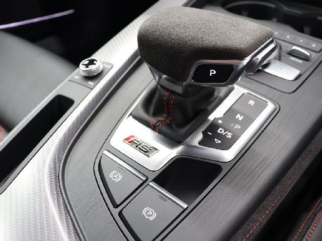 Audi RS4 2019-09 25382-29