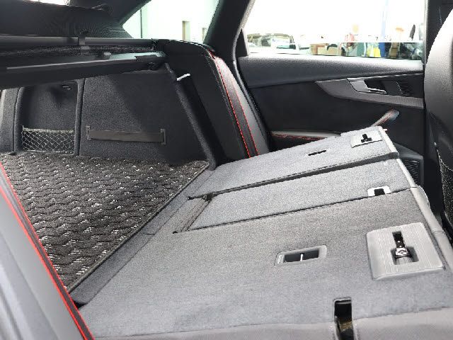 Audi RS4 2019-09 25382-21