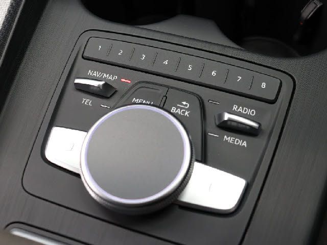 Audi RS4 2019-09 25382-28
