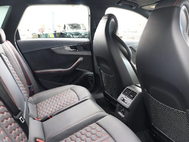 Audi RS4 2019-09 25382-19