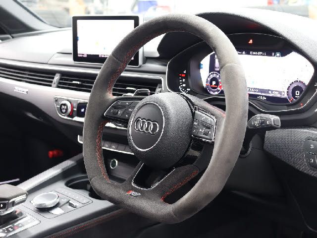 Audi RS4 2019-09 25382-27