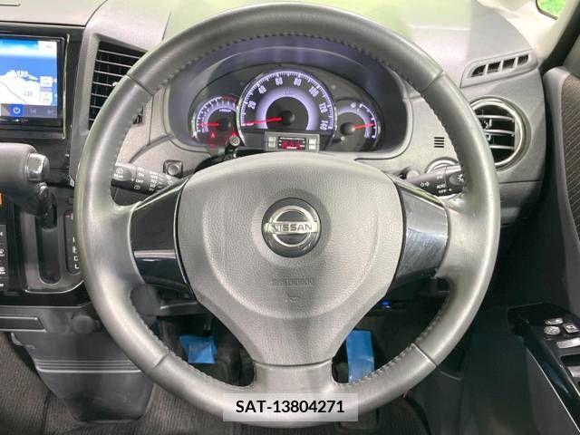 Nissan ROOX 2010-07 334253-11