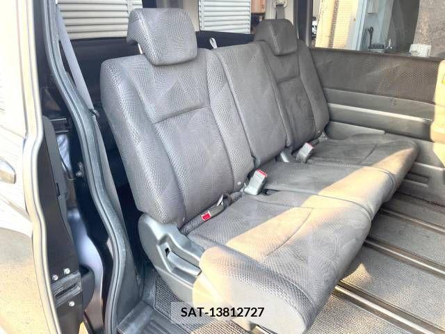 Honda STEP WGN 2009-12 252777-9