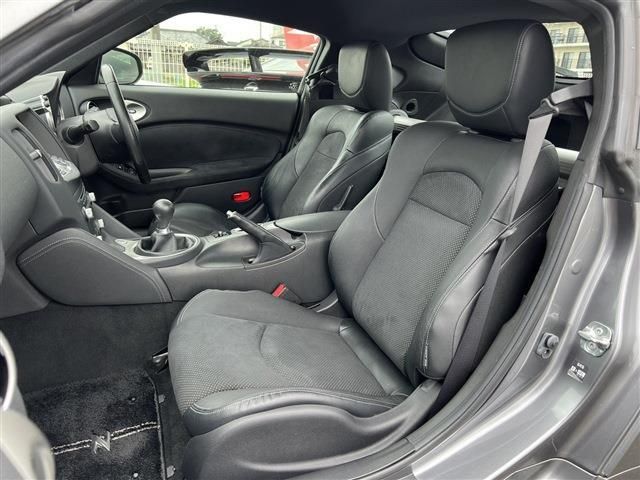 Nissan FAIRLADY Z 2014-03 8302-19