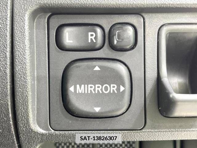 Toyota SIENTA 2005-11 344957-7