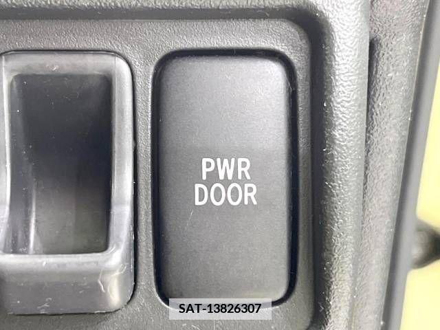 Toyota SIENTA 2005-11 344957-4