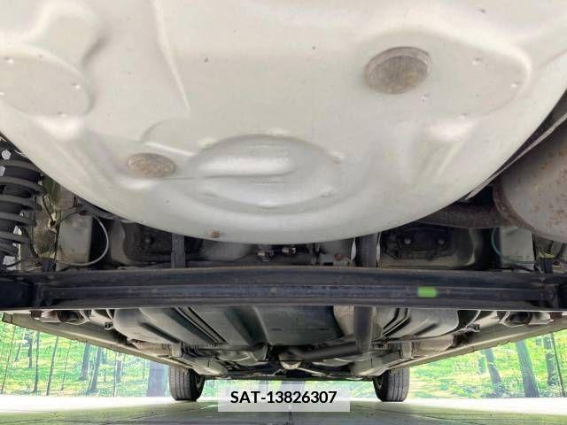 Toyota SIENTA 2005-11 344957-18