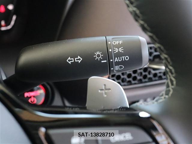 Honda ZR-V 2023-07 291290-16