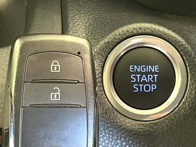 Toyota YARIS CROSS 2023-06 18332-8