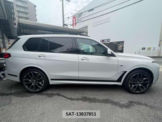 Bmw X7 2023-09 318203-6