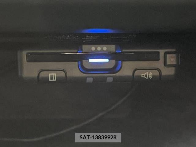 Honda N BOX CUSTOM 2022-12 307298-9