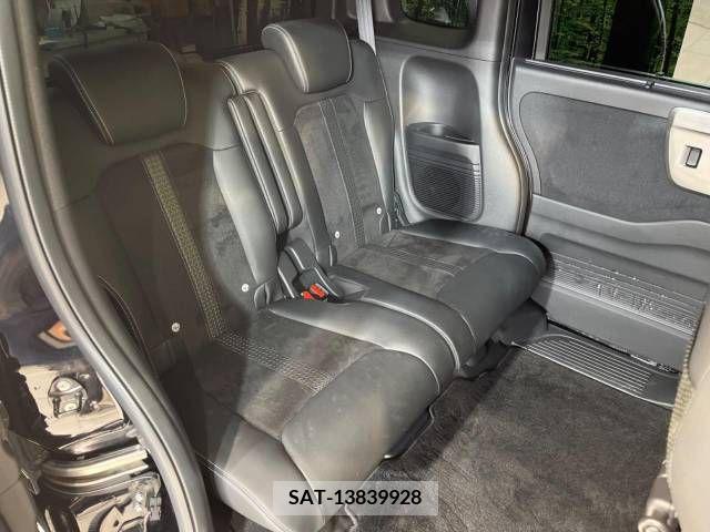 Honda N BOX CUSTOM 2022-12 307298-11