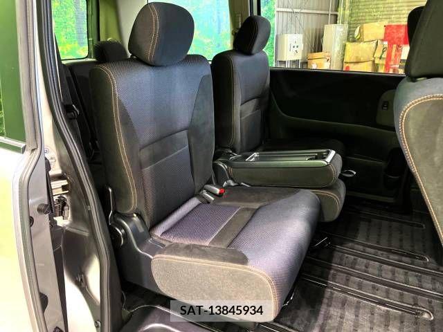 Nissan SERENA 2009-09 367634-9