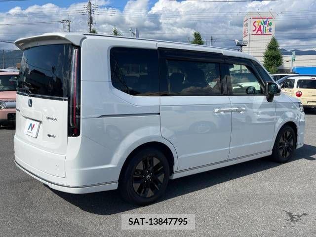 Honda STEP WGN 2022-06 326677-18