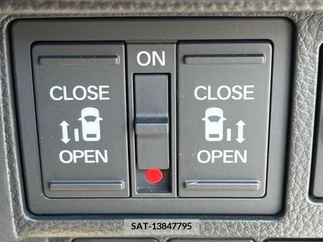 Honda STEP WGN 2022-06 326677-5
