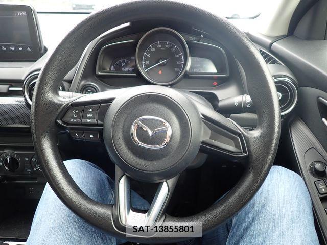 Mazda DEMIO 2019-06 381470-7