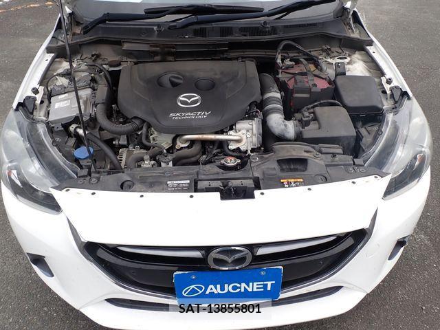 Mazda DEMIO 2019-06 381470-24