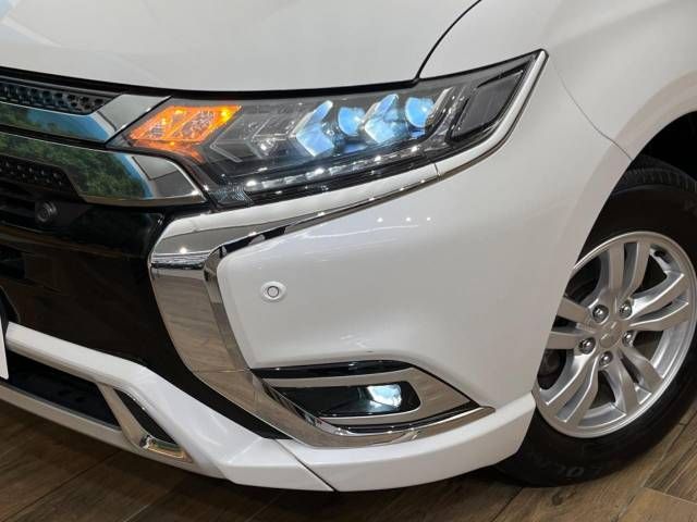 Mitsubishi OUTLANDER PHEV 2019-09 23055-12
