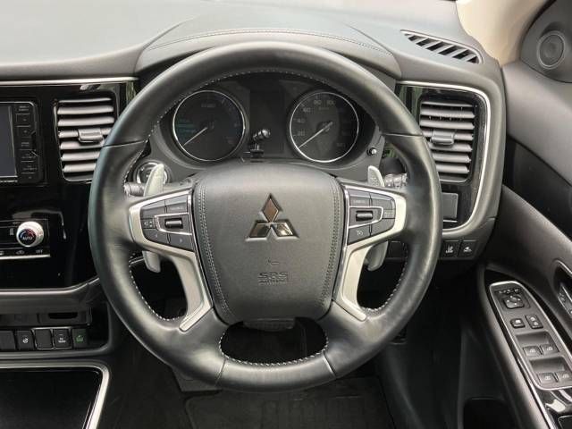 Mitsubishi OUTLANDER PHEV 2019-09 23055-11