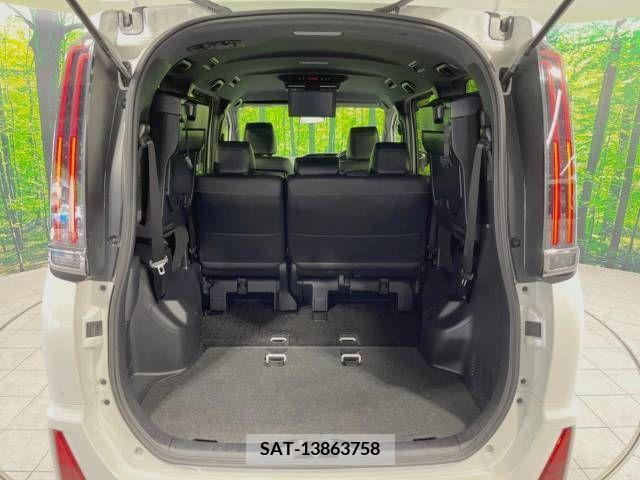 Toyota NOAH 2020-12 321674-11
