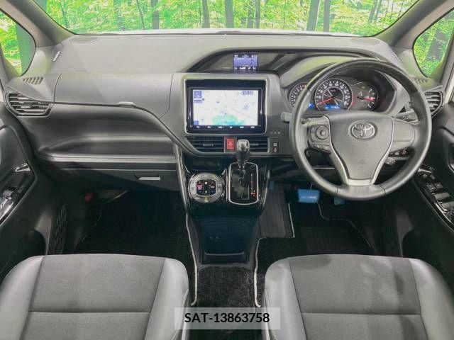Toyota NOAH 2020-12 321674-1