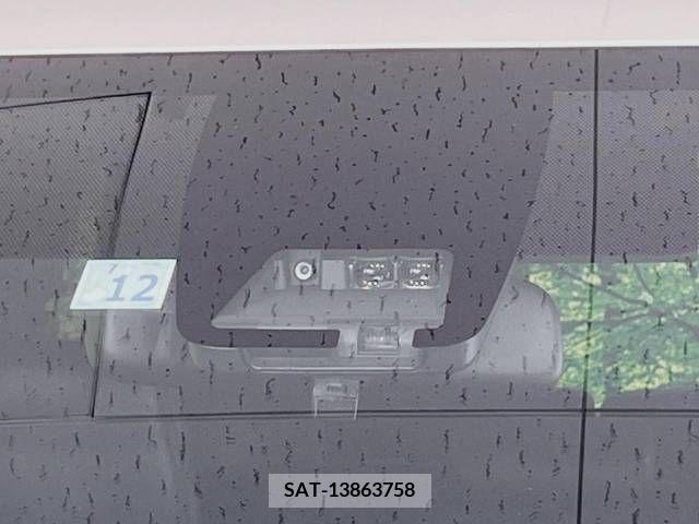 Toyota NOAH 2020-12 321674-5