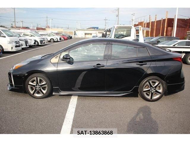 Toyota PRIUS 2019-04 350764-8