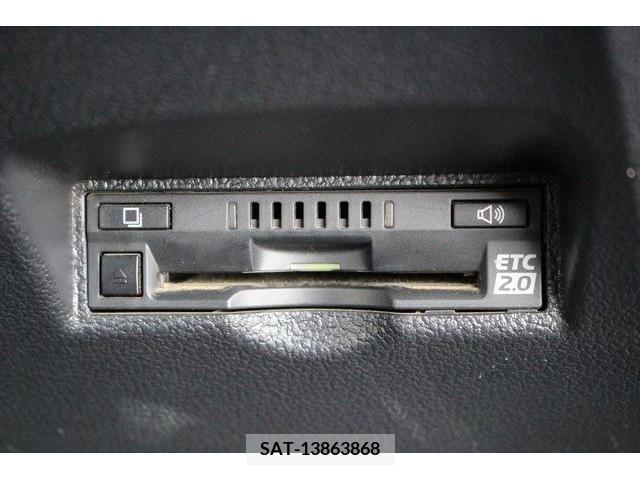 Toyota PRIUS 2019-04 350764-4
