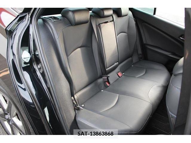 Toyota PRIUS 2019-04 350764-15