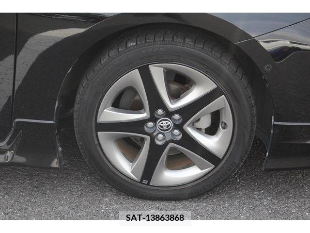 Toyota PRIUS 2019-04 350764-11