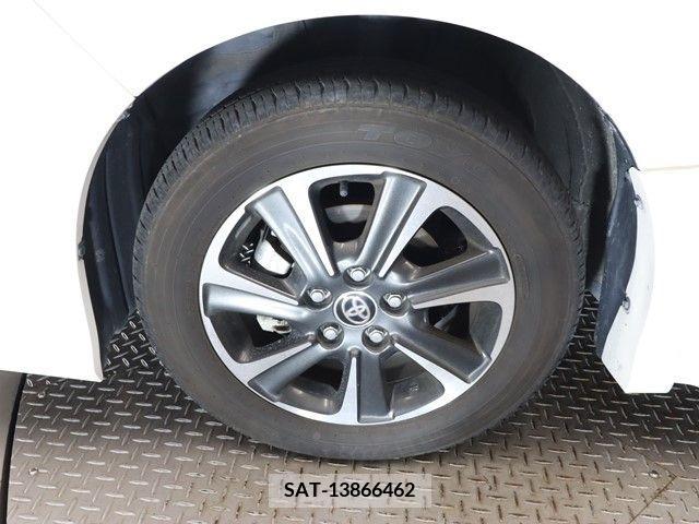 Toyota VOXY 2020-11 370402-25