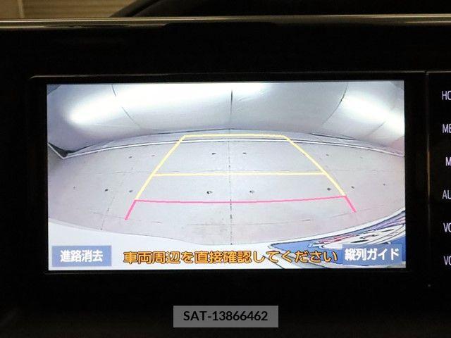 Toyota VOXY 2020-11 370402-13