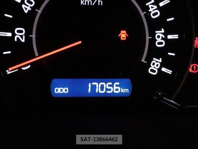 Toyota VOXY 2020-11 370402-28