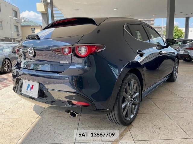 Mazda MAZDA3 2022-06 363286-18