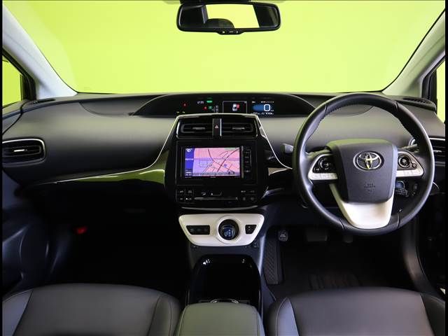 Toyota PRIUS 2018-11 18469-2
