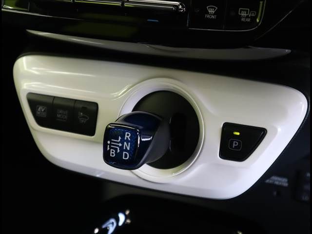 Toyota PRIUS 2018-11 18469-20