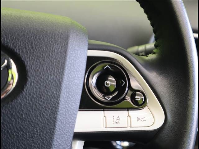 Toyota PRIUS 2018-11 18469-9