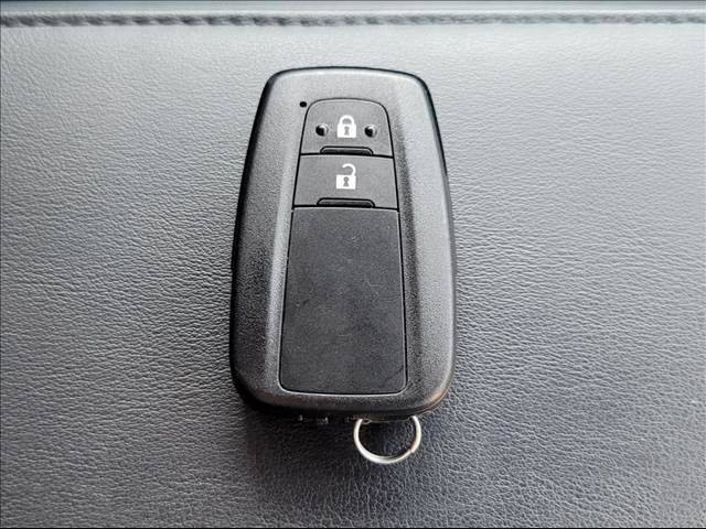 Toyota PRIUS 2018-11 18469-16