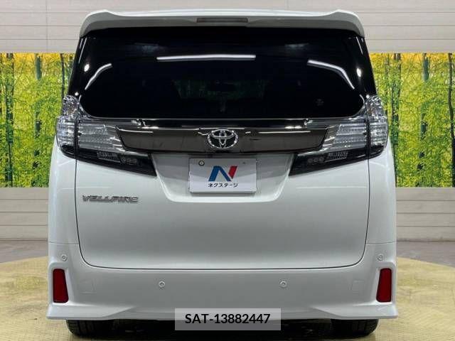 Toyota VELLFIRE 2017-10 337434-16