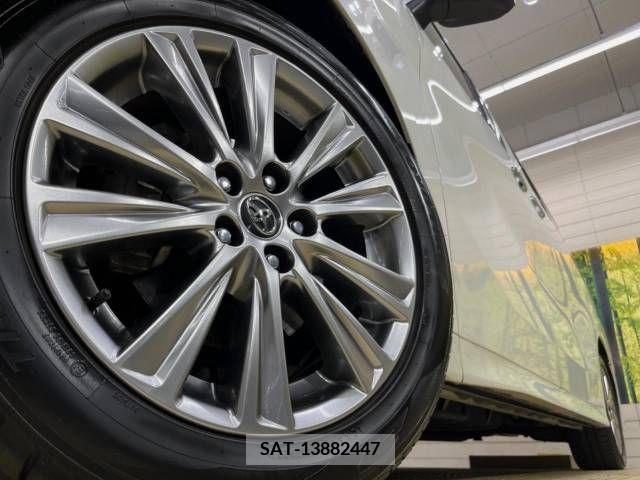 Toyota VELLFIRE 2017-10 337434-14