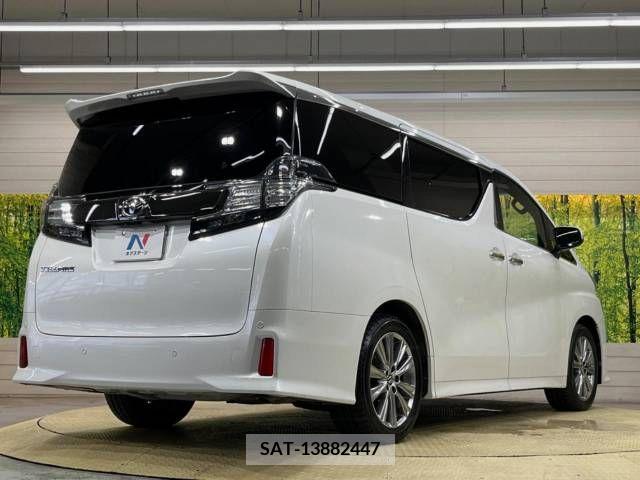 Toyota VELLFIRE 2017-10 337434-18
