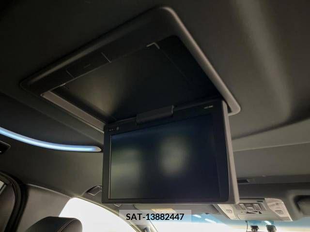 Toyota VELLFIRE 2017-10 337434-3