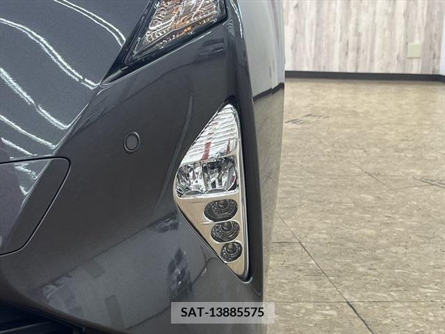 Toyota PRIUS 2016-06 345167-24