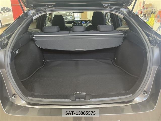 Toyota PRIUS 2016-06 345167-11